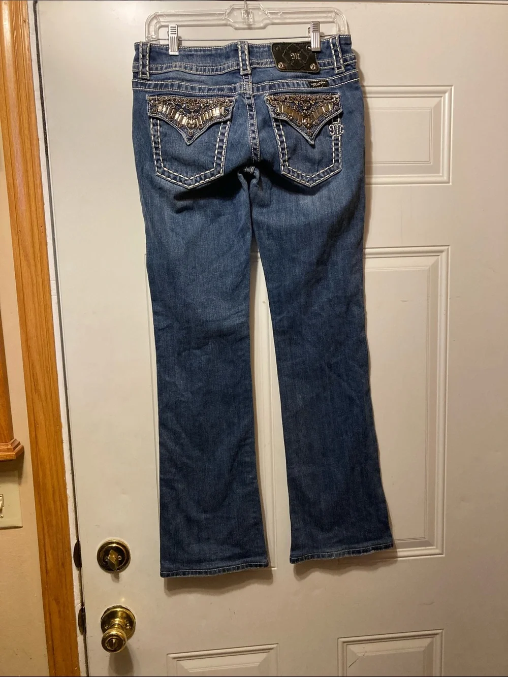 Miss Me Embellished Back-Pocket Blue Jeans‎ for Women 29